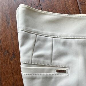 White House Black Market Winter White / Cream Slim Ankle Pants Size 2R
